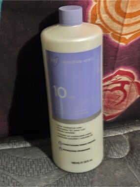 Ally B 10 Vol Sensitive Developer - 18.98 plus w/ 6% tax =11.98 Per 32 FL.oz btl